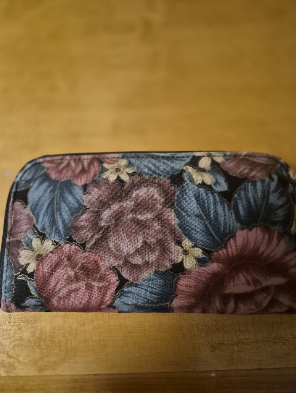 Vintage Style Floral Zip-Around Wallet in Pink and Blue